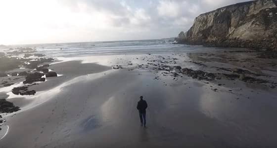 شاهد.. تكدس المركبات بطريق الملك سعود في الدمام يثير غضب سالكيه 