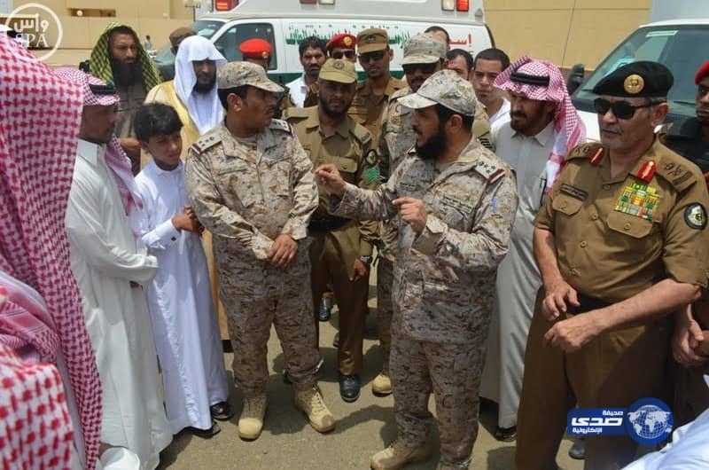 اللواء الدويسي يؤدي صلاة الميت على شهداء الواجب في جازان