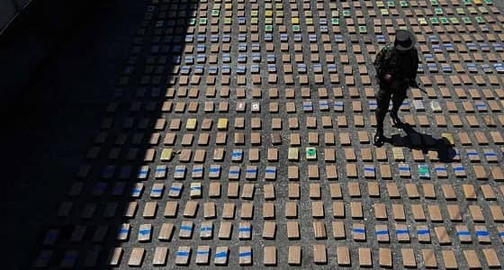 السلفادور تضبط 1.6 طن كوكاين قبل تهريبه في غواصة