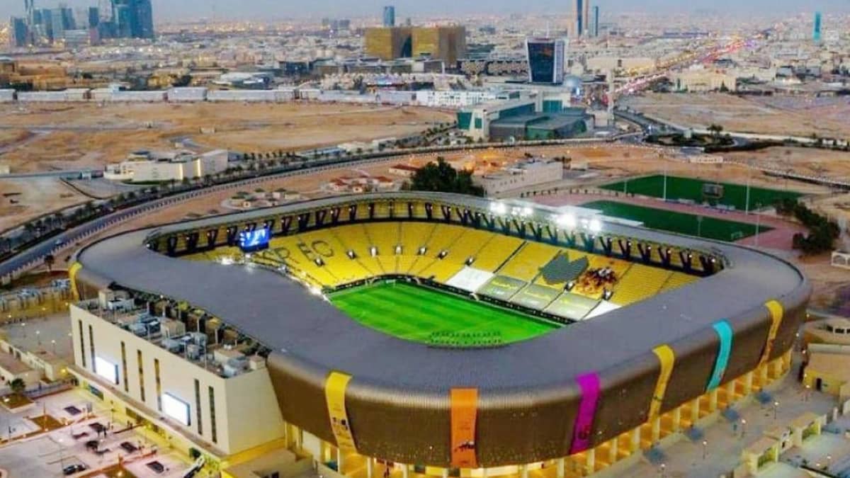 النصر ينتقل إلى ملاعب جامعة الملك سعود خلال 50 يومًا