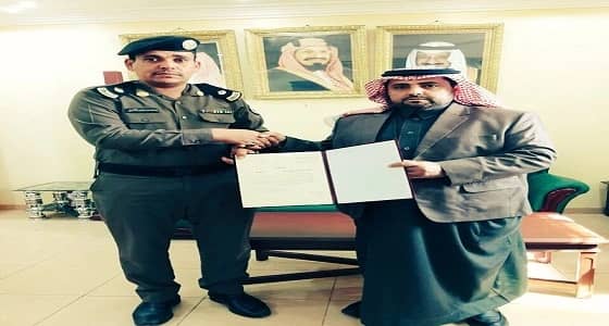 تكريم شرطة يدمة لحمايتها طلاب المدارس خلال الاختبارات