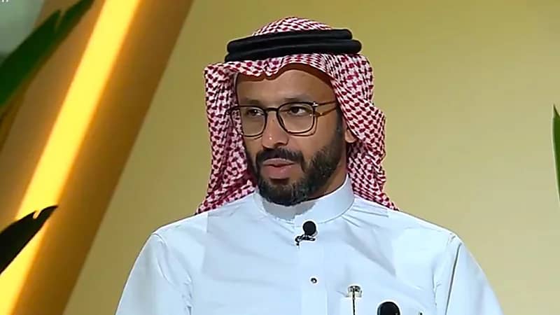 استشاري يوضح الفوائد والأضرار المحتملة لمرضى القلب والضغط في الصيام .. فيديو