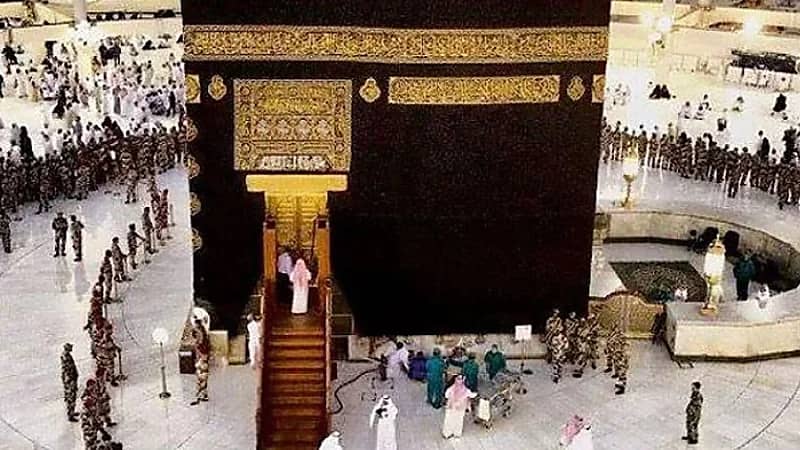 "دارة الملك عبدالعزيز" توضح من هم الحَجَبَة