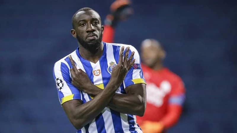 الهلال يقدم عرضا بـ 15 مليون يورو لجلب مهاجم بورتو البرتغالي