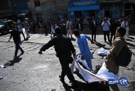 بالصور والفيديو..  الكعبة المشرفة تكتسي ثوبها الجديد