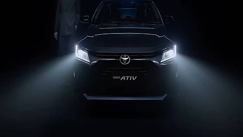 شاهد.. مواصفات تويوتا يارس 2023