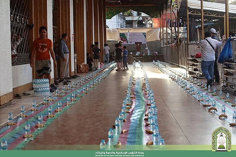 مستشار موارد بشرية : هناك مهن أولى بالتوطين من مهنة "عامل النظافة" (فيديو)