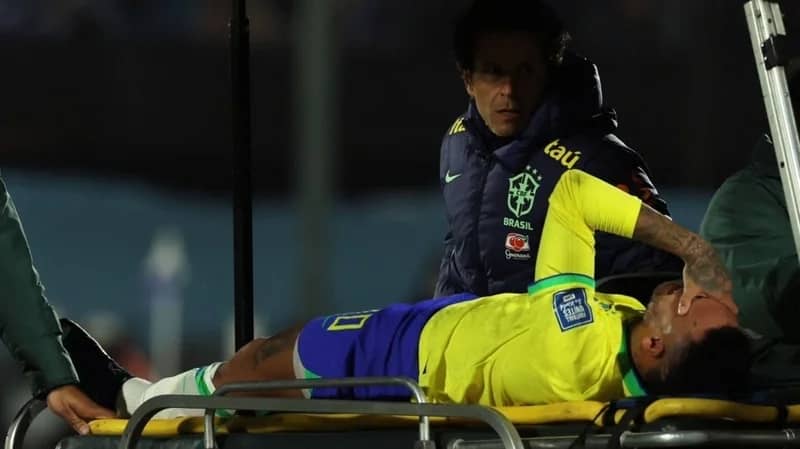 متحدث منتخب البرازيل: ننتظر تشخيص إصابة نيمار