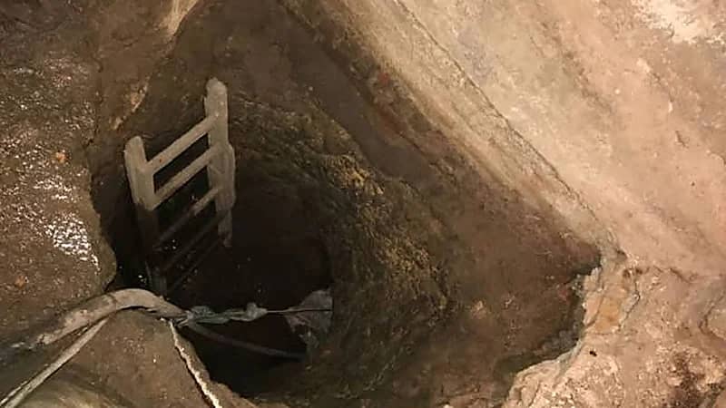 مصرع 3 أشقاء داخل حفرة أثناء بحثهم عن الآثار