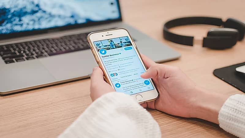 زر في "تويتر" يسمح بتعديل التغريدات