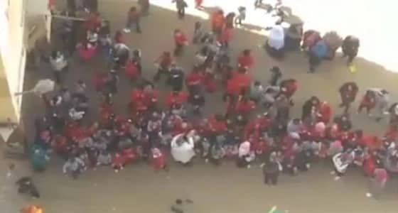 بالفيديو.. طلاب ابتدائي يحتفلون بعيد الأم بالرقص على أغنية " لأ لأ "