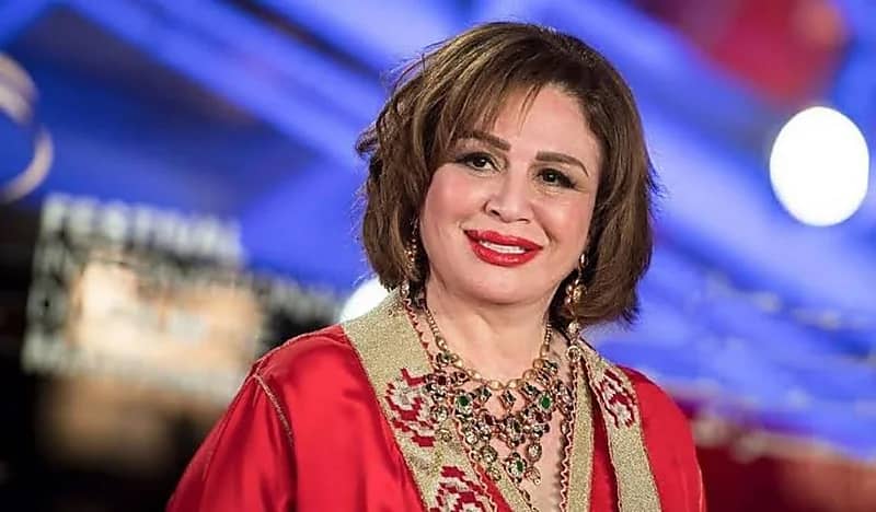 إلهام شاهين عن ذهابها لطبيب نفسي بفرنسا:" اتكسفت أروح في مصر عشان ميفضحونيش"