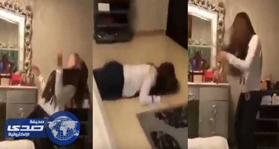 بالفيديو.. فتاة حسناء تشعل مواقع التواصل بـ " ضحكة ساخرة "