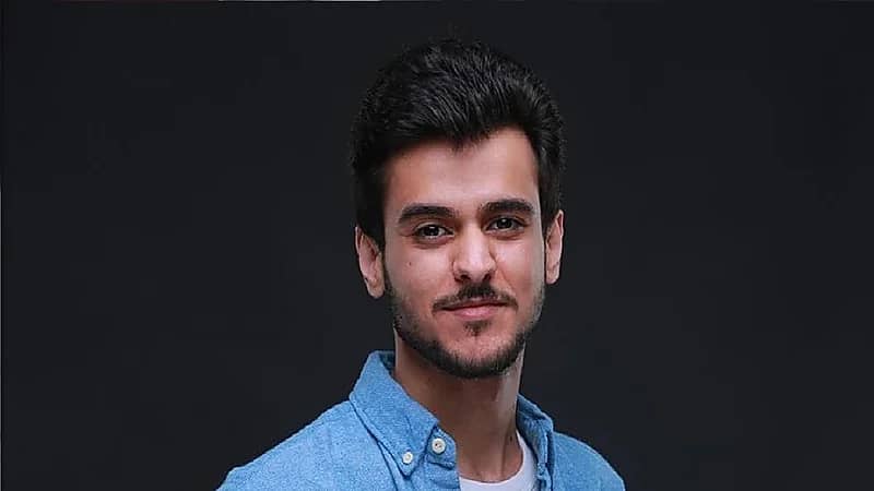 رد طريف من عايض يوسف على دعوة فهد الكبيسي له بالزواج