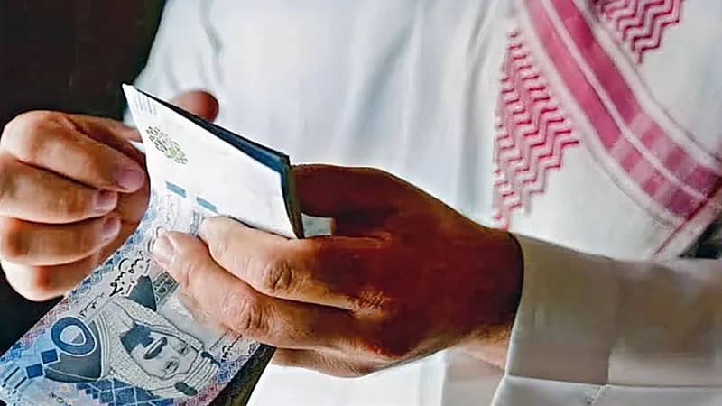 دراسة حديثة تكشف عن متوسط الرواتب في المملكة