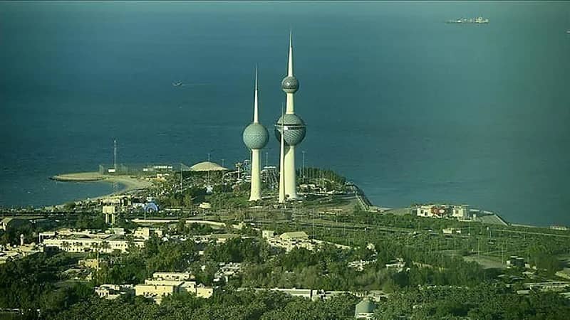 الكويت توقف إصدار جميع أنواع التأشيرات للبنانيين