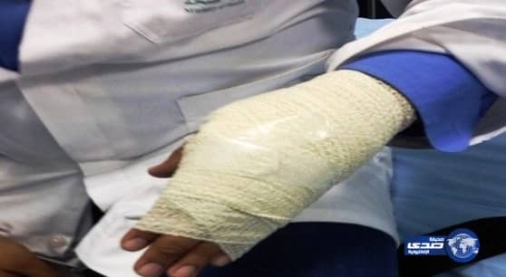 عشريني يعتدى على طبيب آسيوي بمستشفى القريات العام