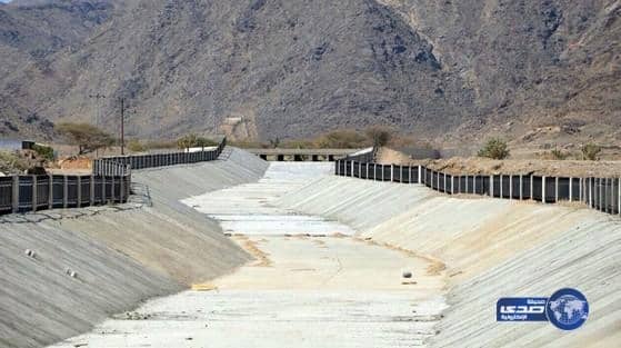 أمانة نجران تتسلم مشروع تصريف مياه الأمطار والسيول بوادي لحيفه 