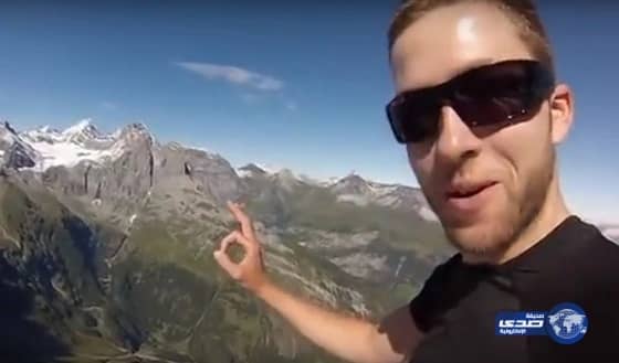 بالفيديو..لحظة مقتل مغامر أثناء تصويره فيلم في جبال الالب