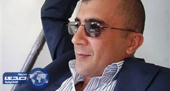 بالصور.. رجل أعمال يتصل بشقيقه من قبره لسداد ديونه