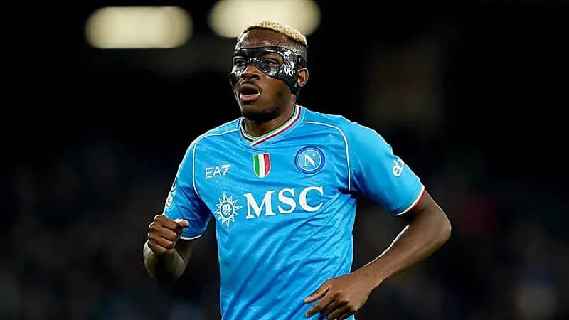 وكيل أوسيمين يوضح حقيقة رحيله لتشيلسي