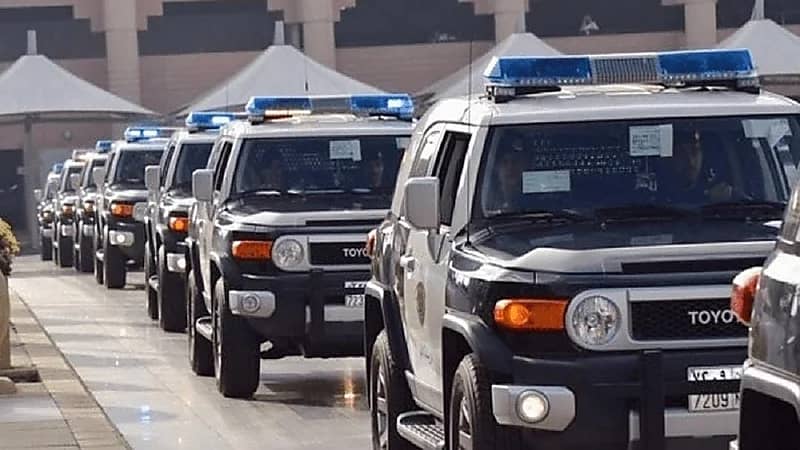 القبض على مواطنين ارتكبا حوادث سرقة أجهزة وقواطع كهربائية بمكة