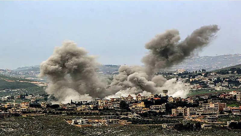 غارات للاحتلال الإسرائيلي تودي بحياة شخصين في لبنان