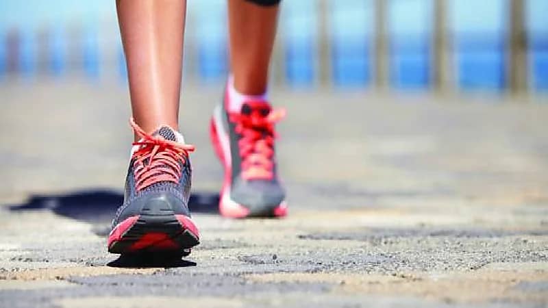 "الصحة" تقدم 4 نصائح يجب مراعاتها أثناء المشي
