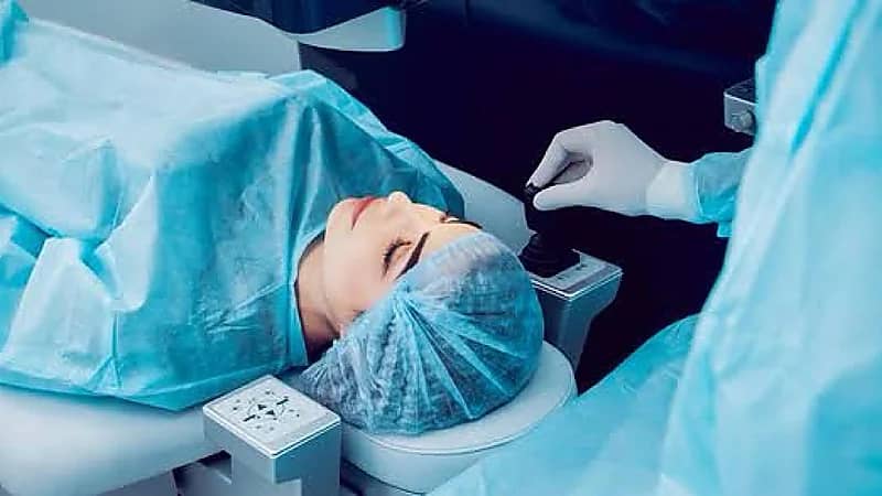 "مستشفى الملك خالد للعيون " يوضح من هم المرضى التي تناسبهم عملية تثبيت القرنية