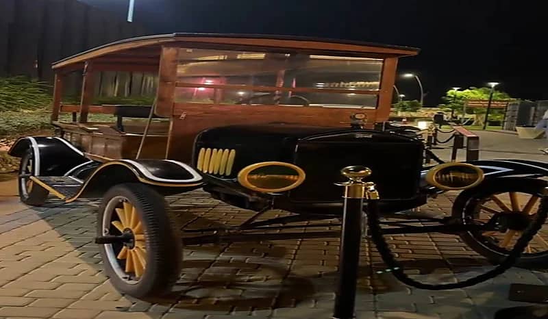 أول باص لنقل الحجاج والمعتمرين بين جدة ومكة.. فيديو