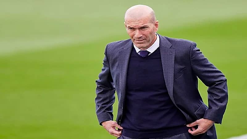 زيدان يرفض عرضًا بقيمة 100 مليون يورو من دوري روشن