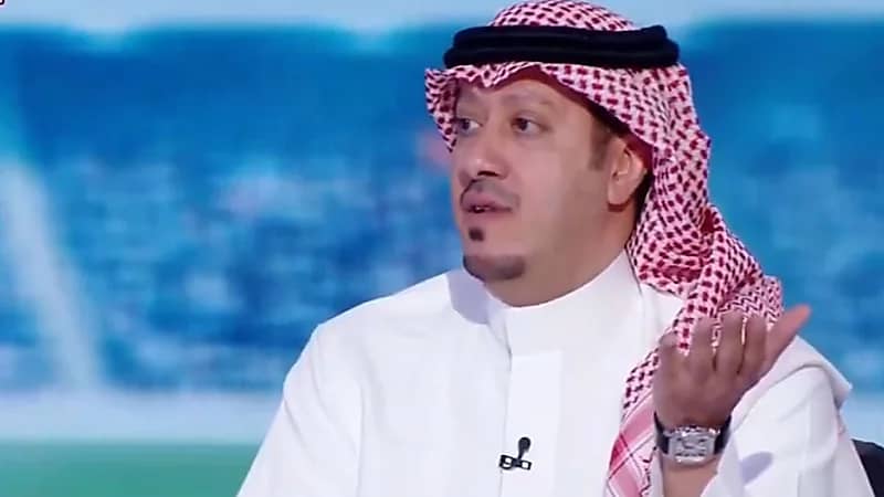 الصدعان: أتمنى أن يكون مانشيني قد تنازل عن بعض قناعاته الفنية بالملعب .. فيديو