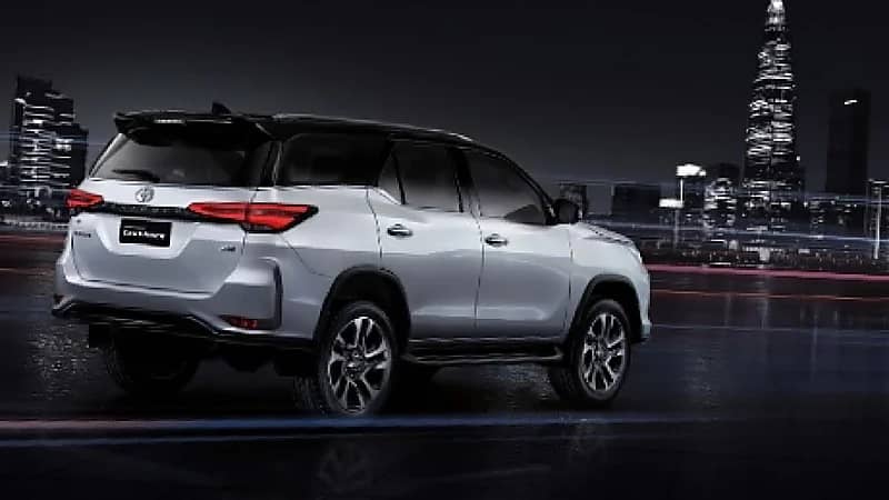 بالصور.. مواصفات وأسعار جيب فورتشنر 2022