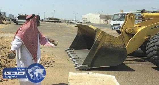 بلدية الطائف تزيل أكثر من 2500 متر تعديات على أراضي الدولة