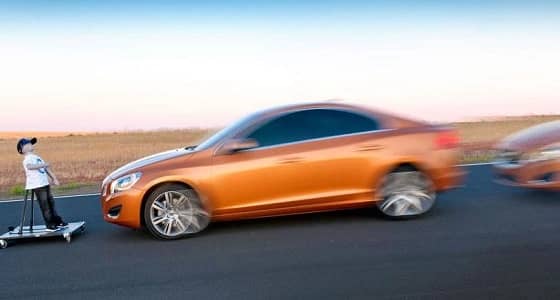 أفضل طريقة لإيقاف سيارتك بأسرع وقت في حالات الطوارئ