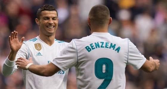 " رونالدو " يرغب في الإبقاء على " بنزيمة "