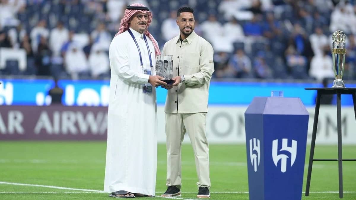 الهلال يكرم سالم الدوسري في المملكة أرينا .. صور