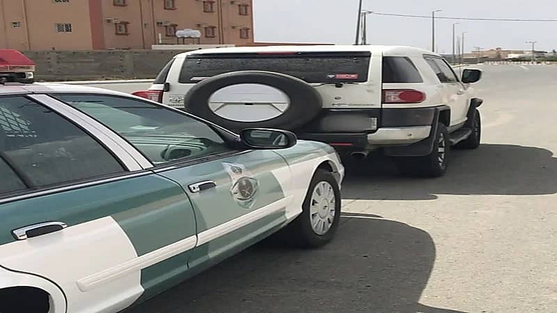 ضبط قائد مركبة مارس التفحيط في عسير 