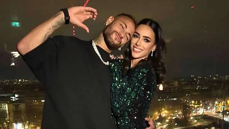 صديقة نيمار: شكرًا للسعودية كنا سعداء جدًا هنا .. فيديو