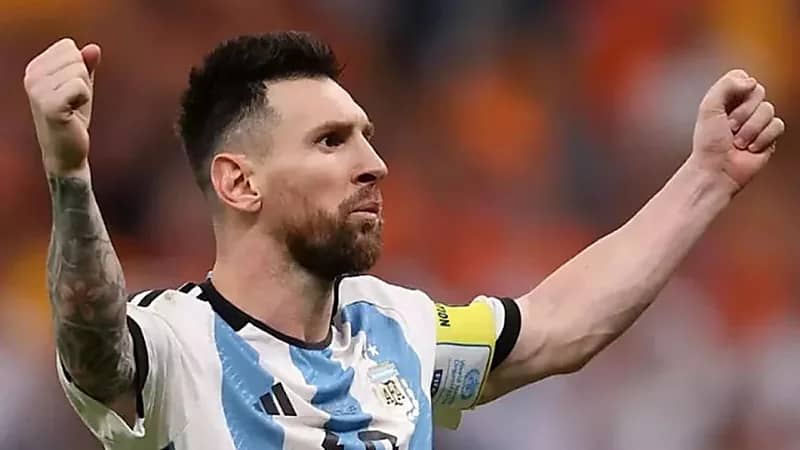 تفاصيل عرض برشلونة لاستعادة ميسي