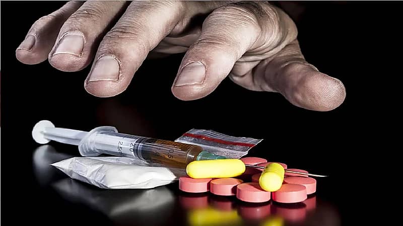 6 نصائح لحماية الأبناء من محاولة تجرية المخدرات