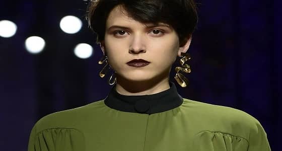 بالصور.. فندي تنشر الأجواء الرومانسية بتصميماتها في أسبوع الموضة بميلانو