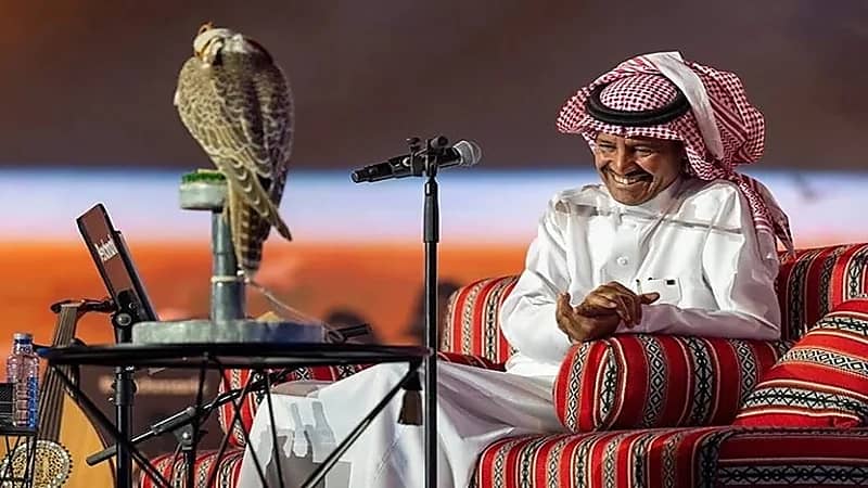شاب يطلب طلب غريب من الفنان خالد عبدالرحمن والفنان يرد.. فيديو