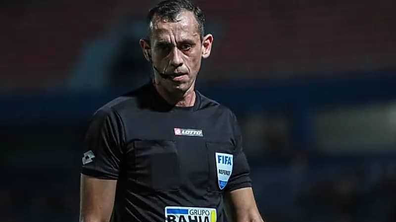 صافرة بارغوايانية تدير مواجهة الهلال في كأس الملك