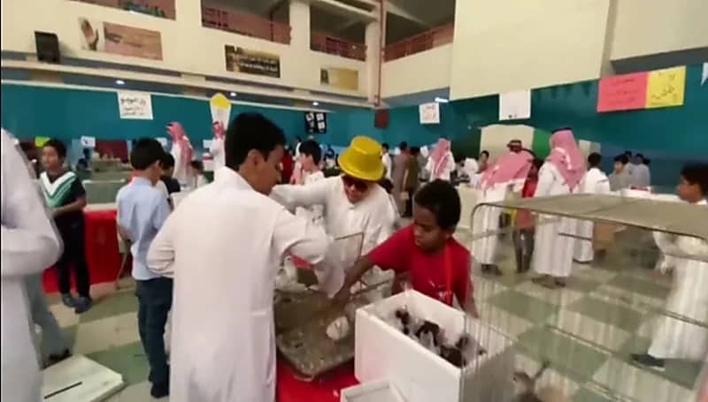 شاهد.. تدريب طلاب مدرسة زيد بن ثابت على البيع والشراء