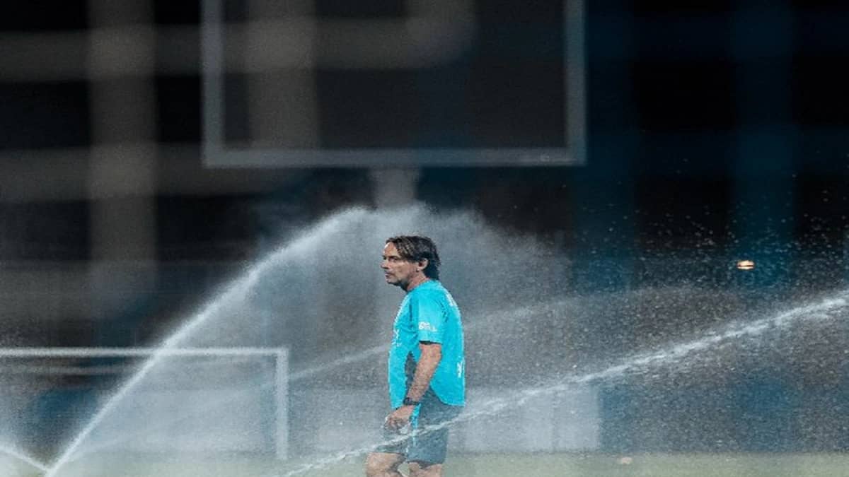 الهلال يعاود تدريباته.. صور