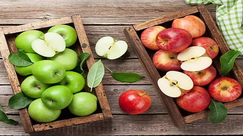 فواكه تساعد على تحسين عملية الهضم