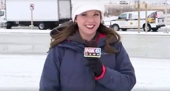 موقف محرج لمراسلة تلفزيونية أمام الكاميرا