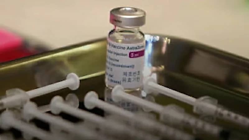 هل يحمي لقاح أسترازينكا من متحور كورونا الجديد أوميكرون ؟