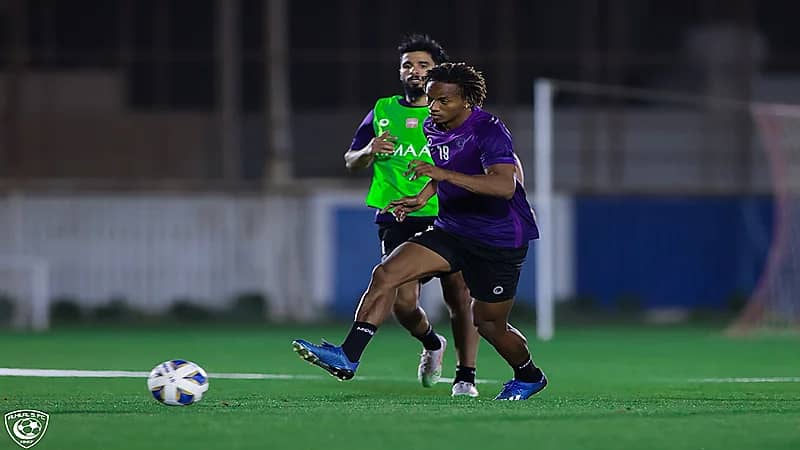 بالصور.. الهلال يتأهب لـ أجمك الأوزبكي